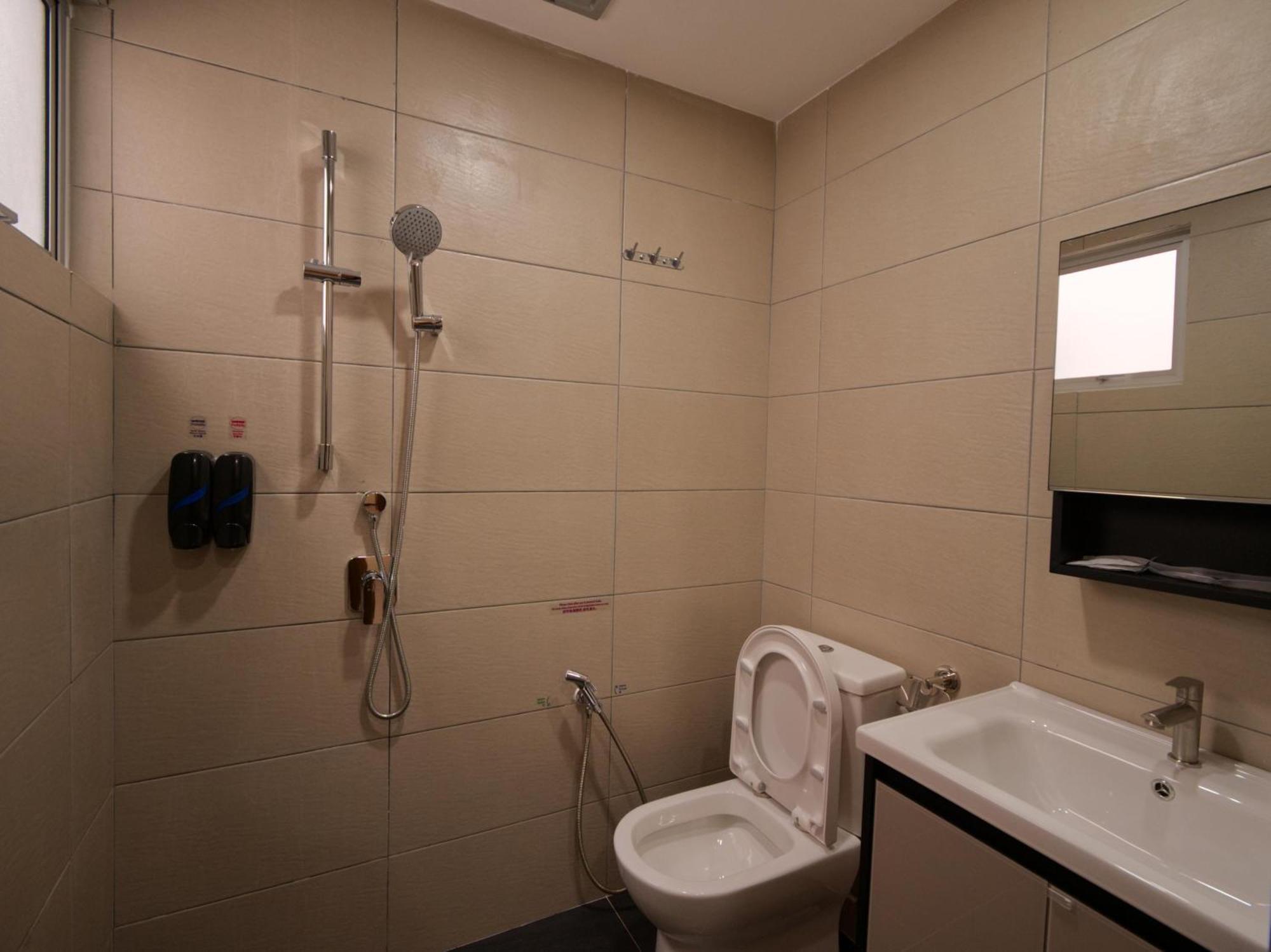Weiss Hotels Kepong Baru Kampong Jawa Tengah Екстериор снимка
