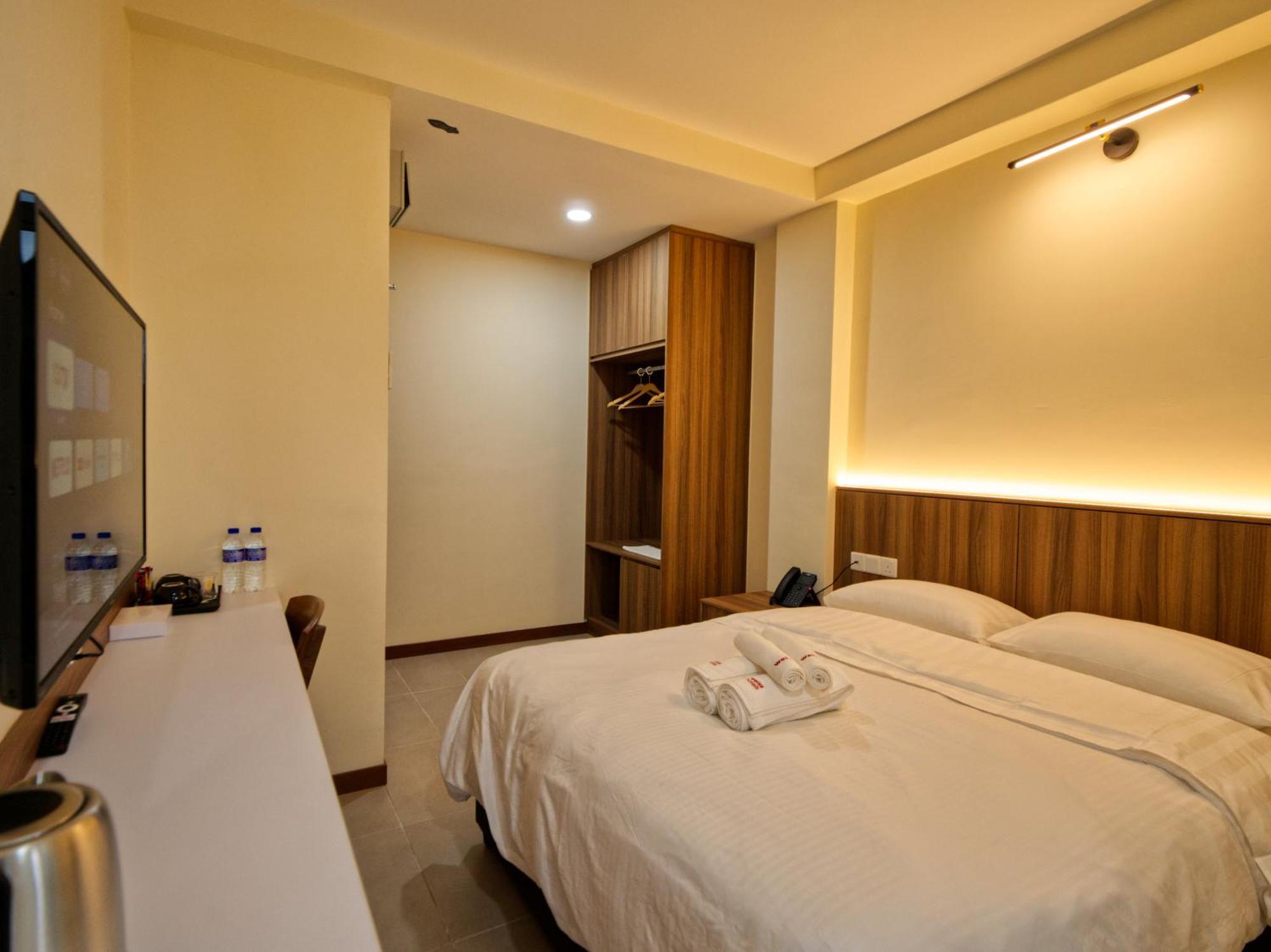 Weiss Hotels Kepong Baru Kampong Jawa Tengah Стая снимка