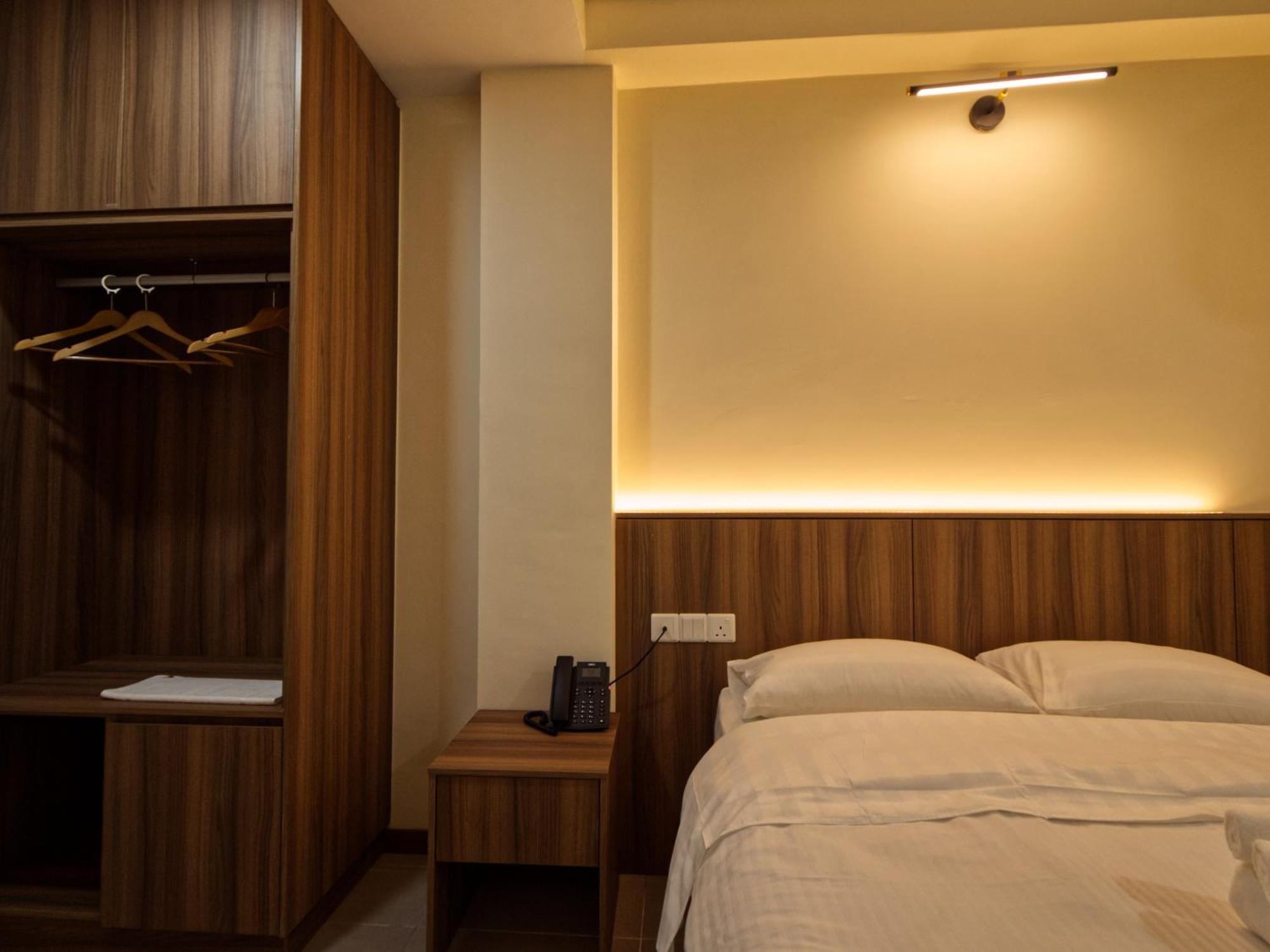 Weiss Hotels Kepong Baru Kampong Jawa Tengah Стая снимка